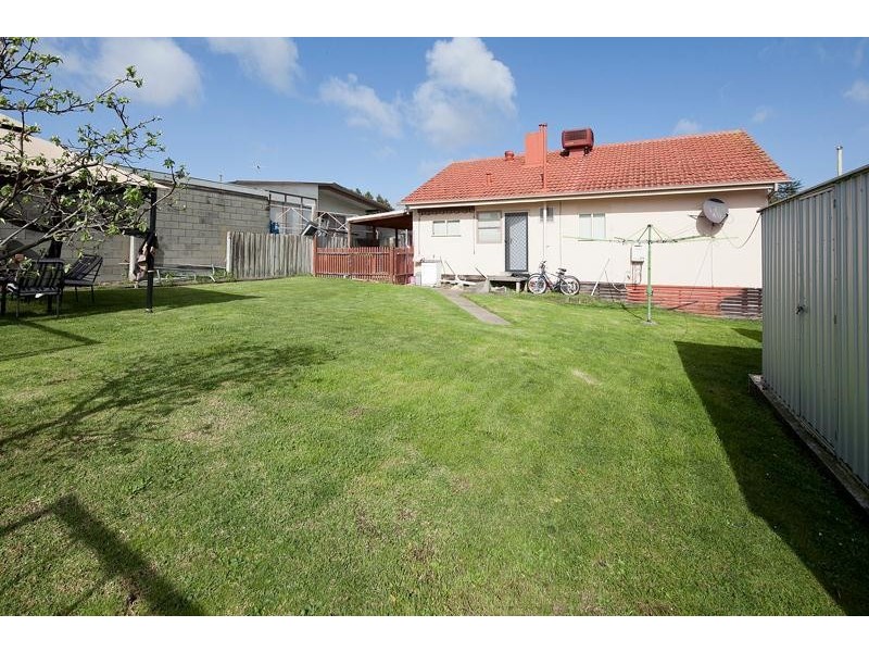 12 Lacebark Street, Doveton VIC 3177