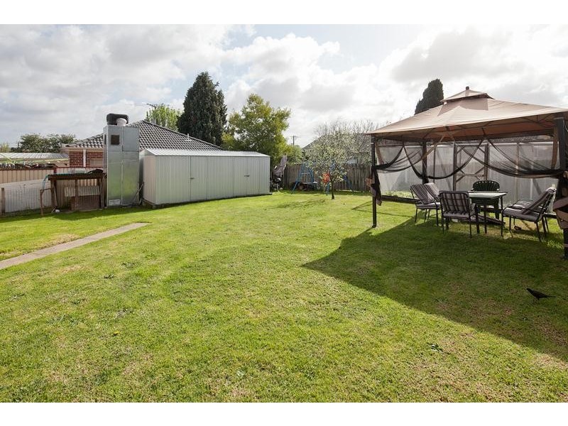 12 Lacebark Street, Doveton VIC 3177