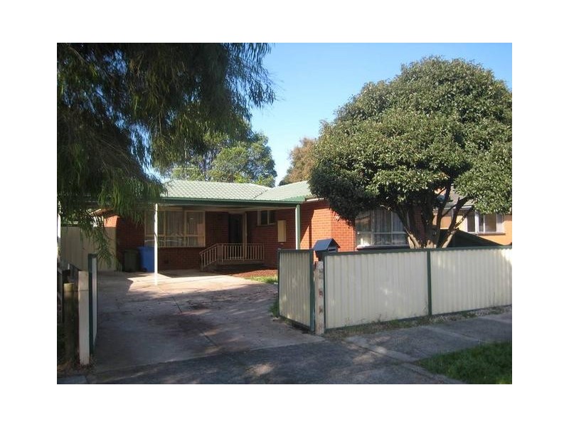 50 Lurline Street, Cranbourne VIC 3977