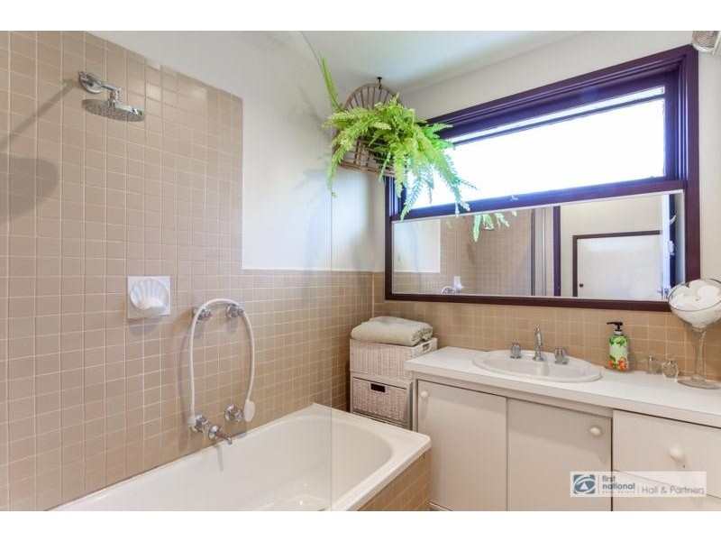 10 Inglebrae Court, Noble Park North VIC 3174