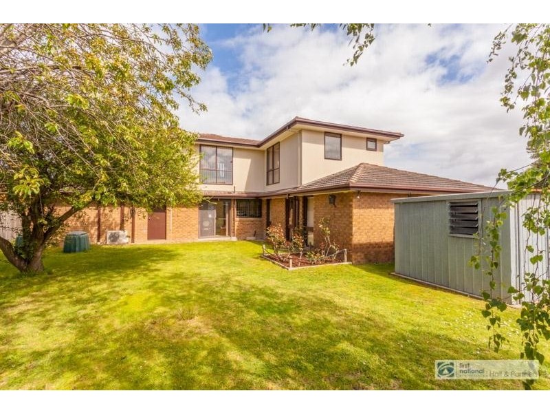 10 Inglebrae Court, Noble Park North VIC 3174