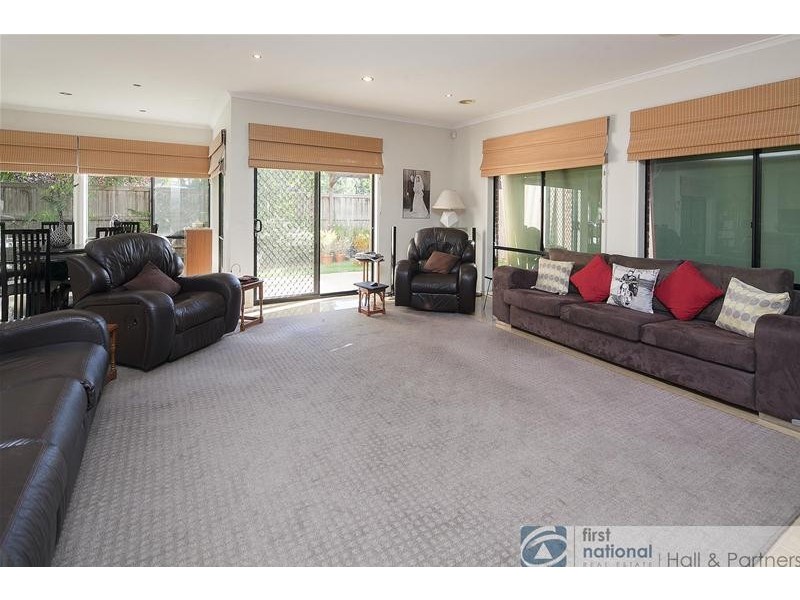11 Clocktower Court, Berwick VIC 3806