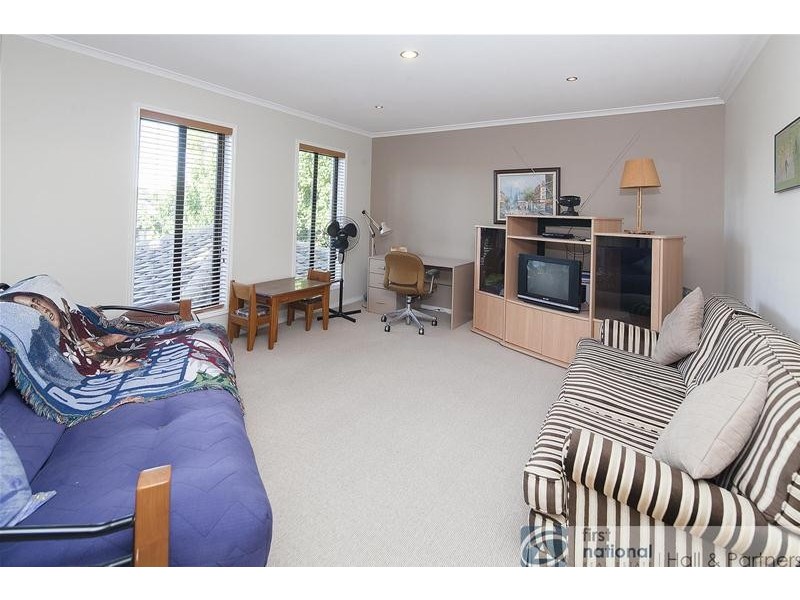 11 Clocktower Court, Berwick VIC 3806