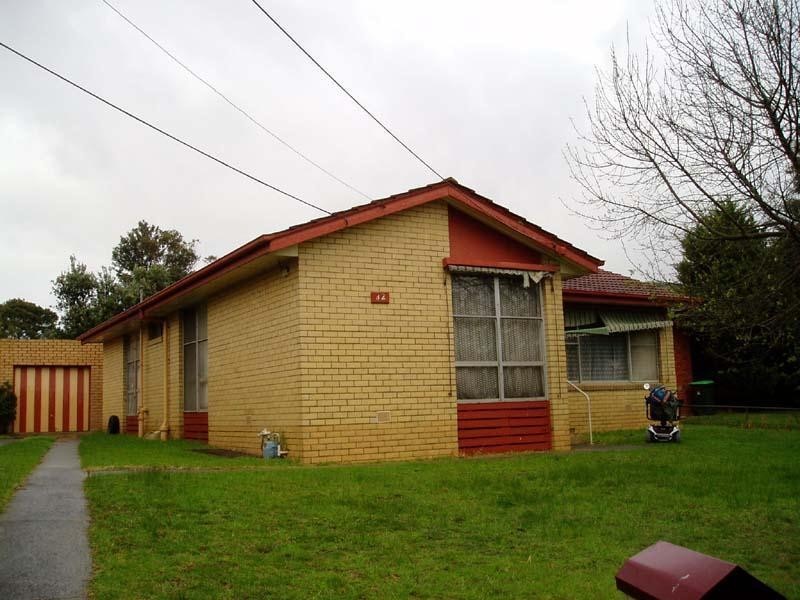 42 Bouvardia Crescent, Frankston North VIC 3200