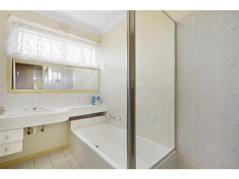 11 McAfee Court, Dandenong North VIC 3175