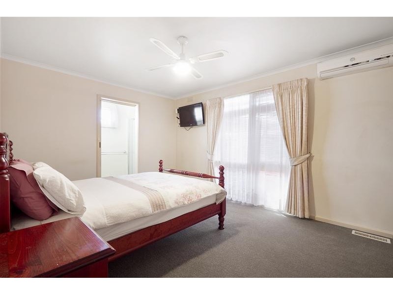11 McAfee Court, Dandenong North VIC 3175