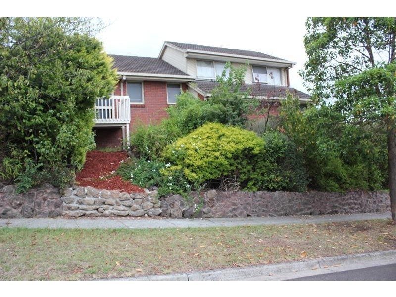 30 William Hovel Drive, Endeavour Hills VIC 3802