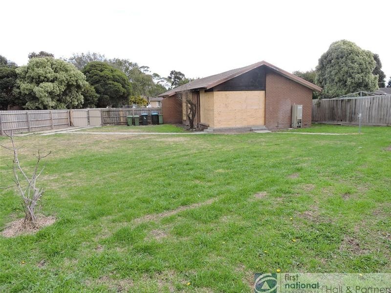 8 Muirkirk Close, Endeavour Hills VIC 3802