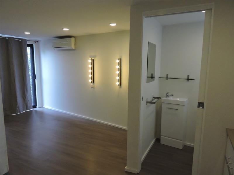 36 Grove End Road, Endeavour Hills VIC 3802