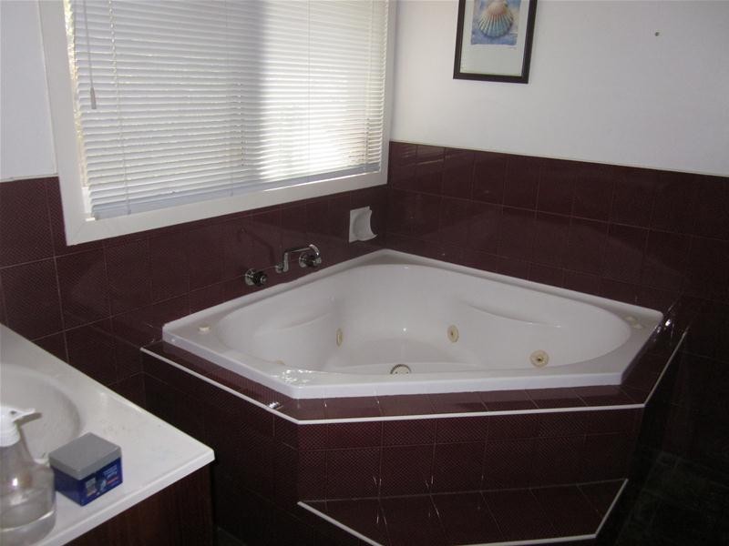 14 Hellyer Way, Endeavour Hills VIC 3802