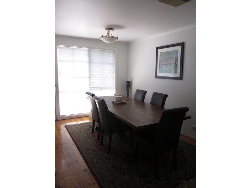 14 Hellyer Way, Endeavour Hills VIC 3802