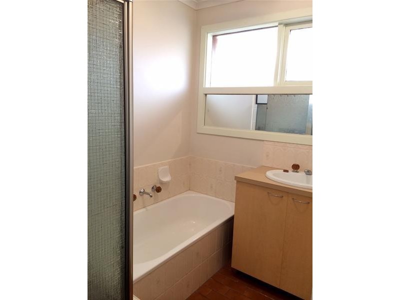 1/57 Kays Avenue, Hallam VIC 3803