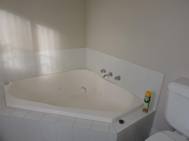 8 Wimpole Street, Noble Park North VIC 3174