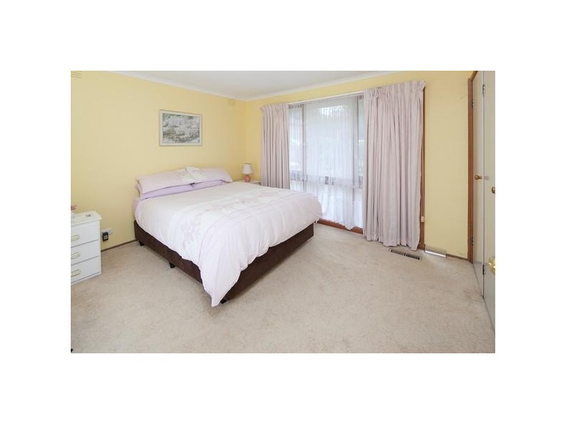 24 Clydebank Avenue, Endeavour Hills VIC 3802