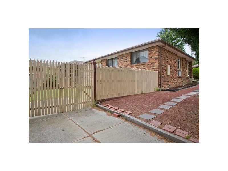 24 Clydebank Avenue, Endeavour Hills VIC 3802
