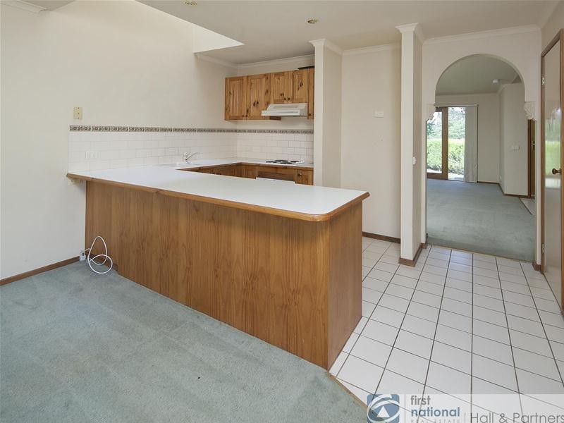 13 Tarrangower Place, Berwick VIC 3806