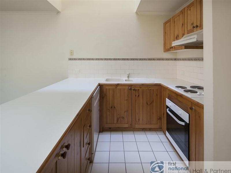 13 Tarrangower Place, Berwick VIC 3806