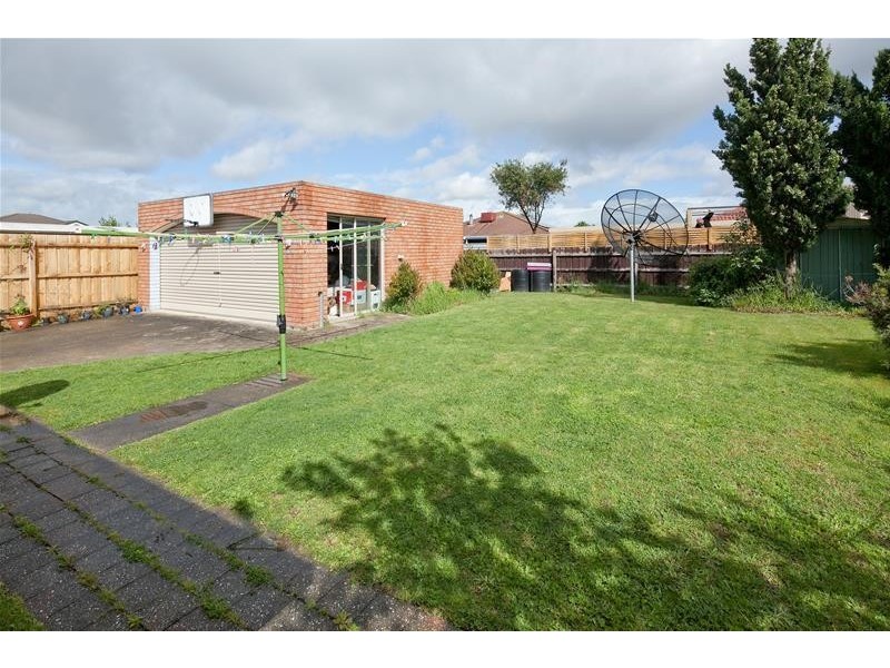 14 Glencairn Avenue, Hallam VIC 3803