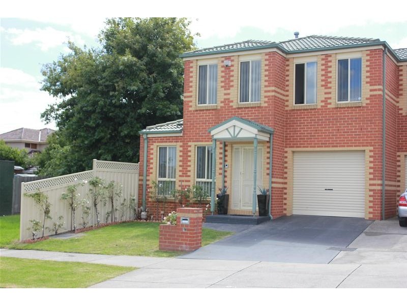 1/9-11 Hennessy Way, Dandenong North VIC 3175