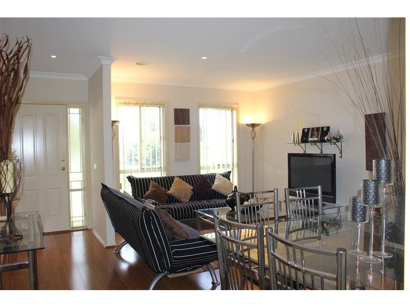 1/9-11 Hennessy Way, Dandenong North VIC 3175