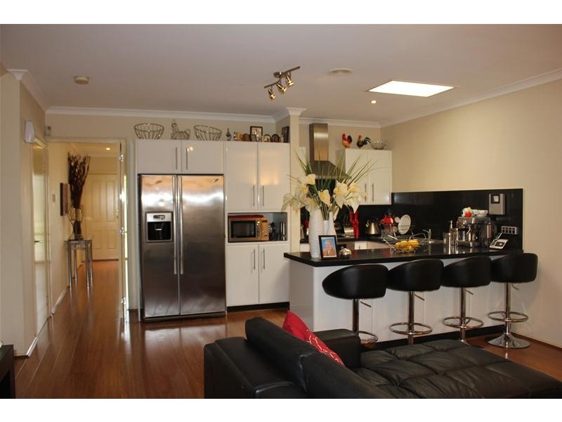 1/9-11 Hennessy Way, Dandenong North VIC 3175