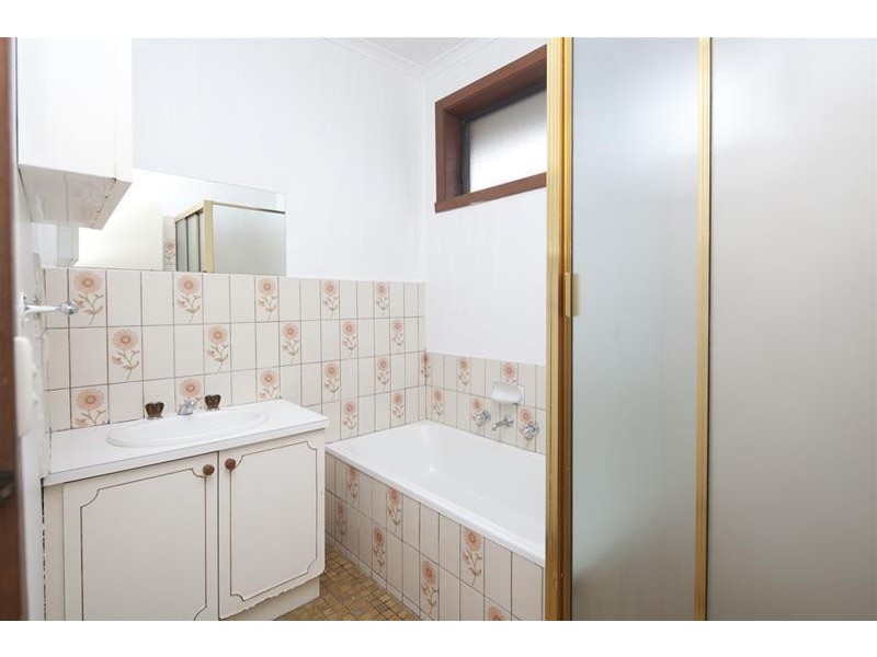 2/28 De Villiers Drive, Dandenong VIC 3175