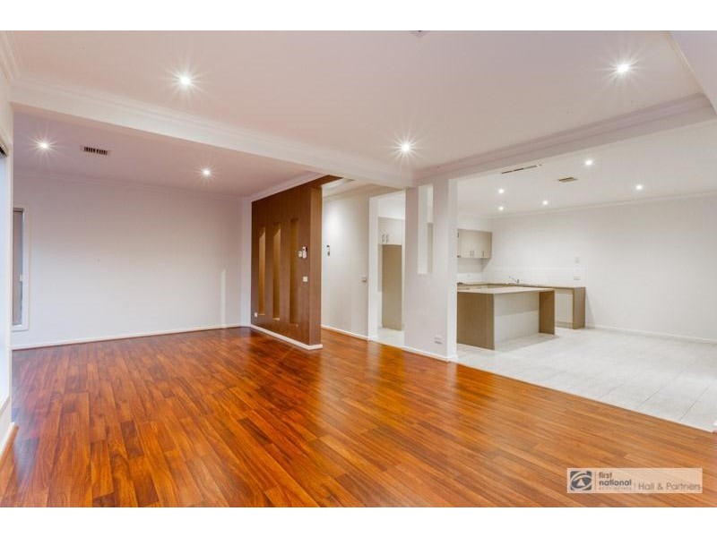 28 Tilbavale Close, Hallam VIC 3803