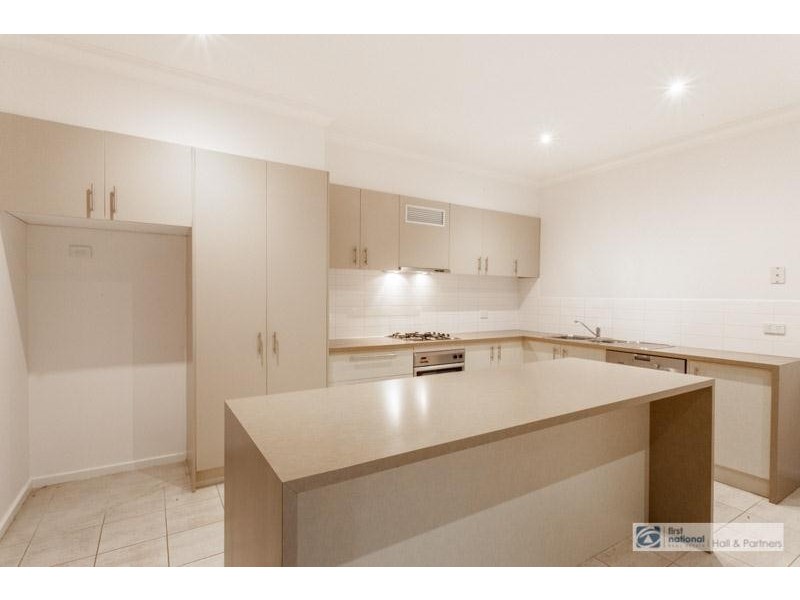 28 Tilbavale Close, Hallam VIC 3803