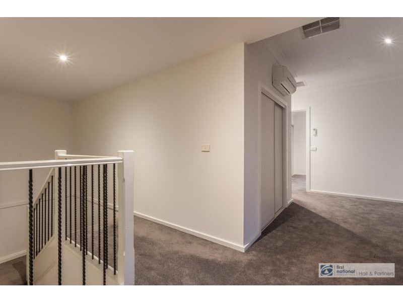 28 Tilbavale Close, Hallam VIC 3803