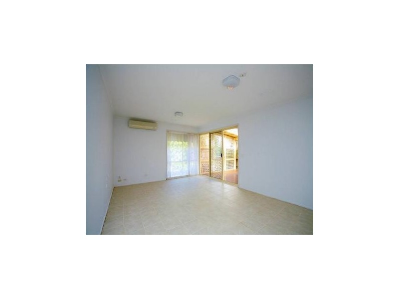 8 Raphael Street, Hallam VIC 3803