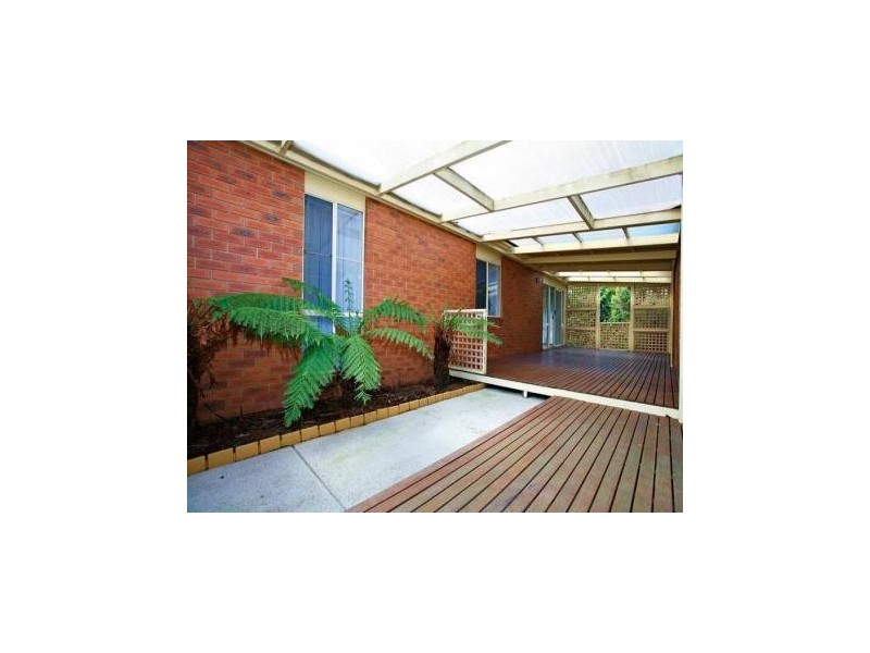 8 Raphael Street, Hallam VIC 3803