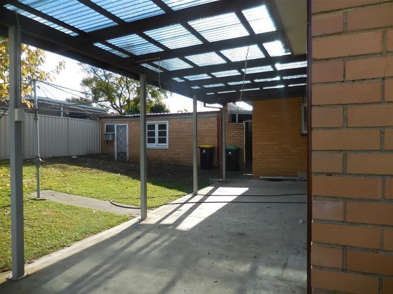 6 Sandy Court, Dandenong North VIC 3175