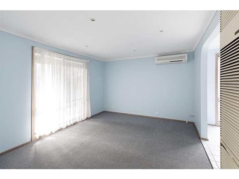 1/56 Arthur Phillip Drive, Endeavour Hills VIC 3802