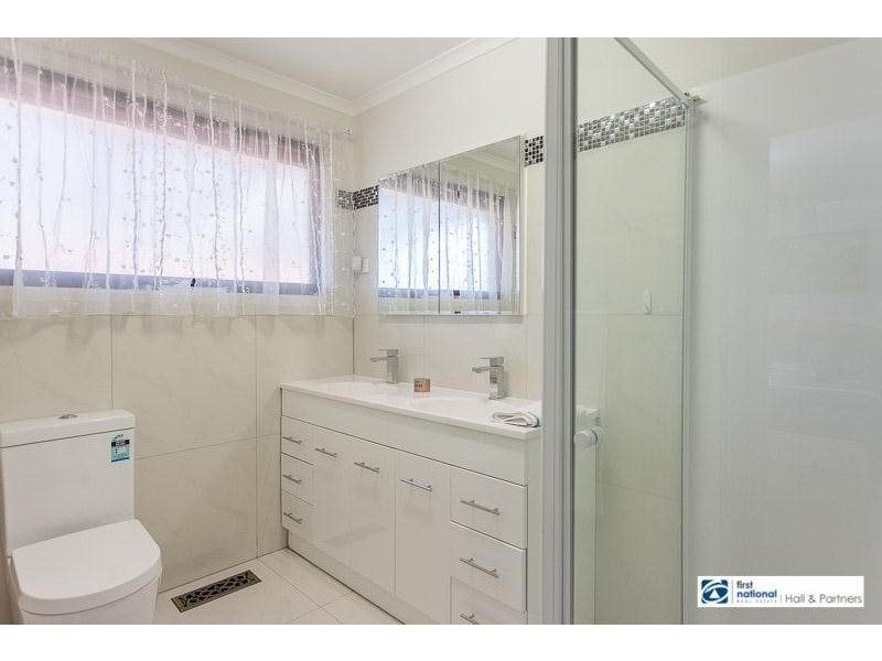 5 Shiraz  Court, Noble Park North VIC 3174