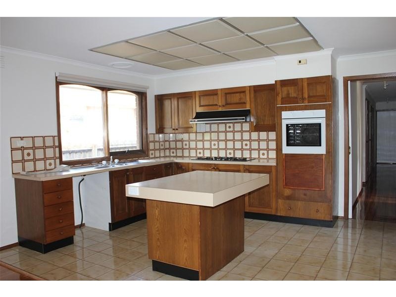 9 Glenelg Street, Dandenong North VIC 3175