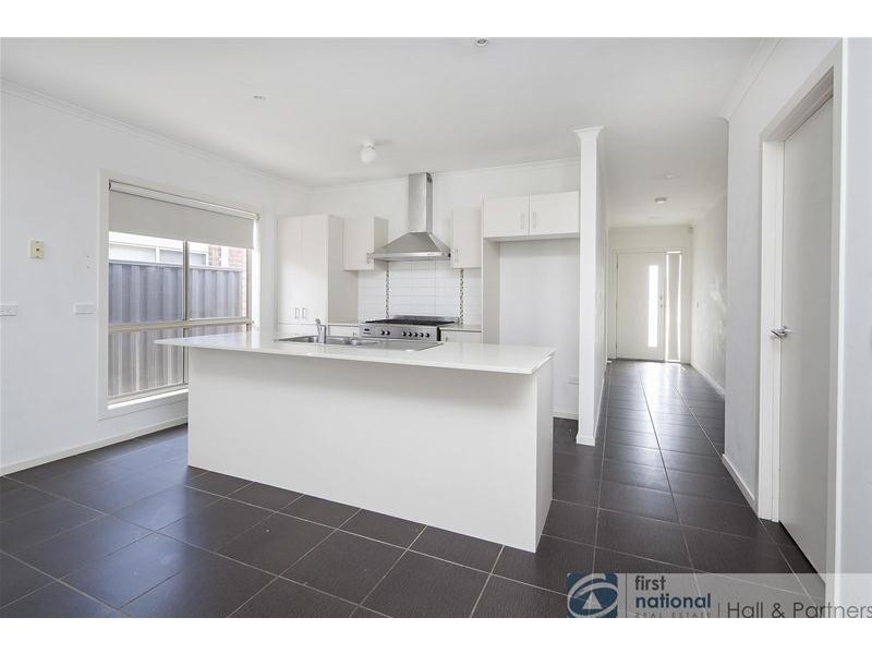 9 Elderberry Way, Pakenham VIC 3810