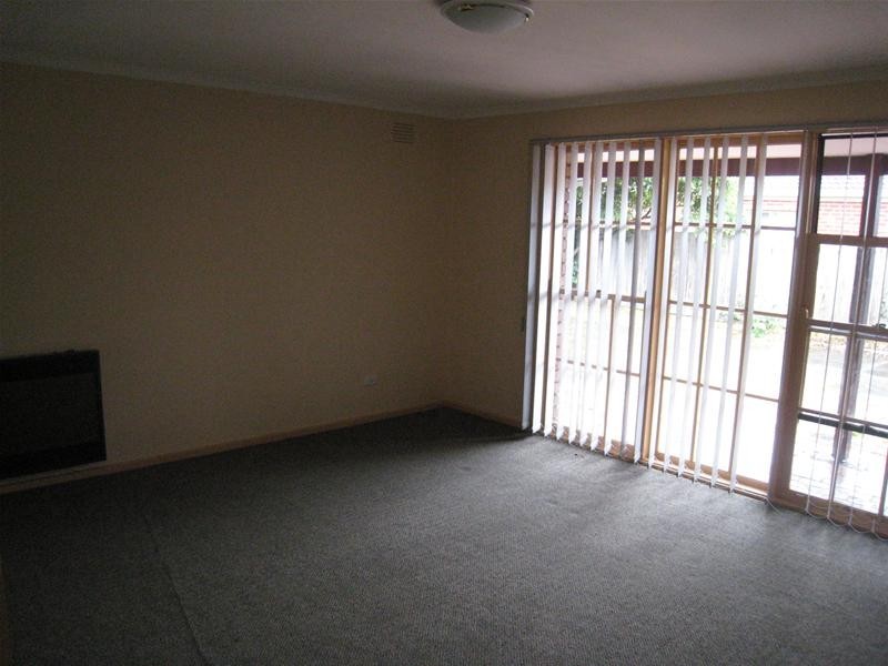 2/39 Hammond Road, Dandenong VIC 3175