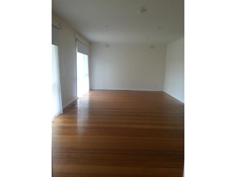 17 Westminster Avenue, Dandenong North VIC 3175