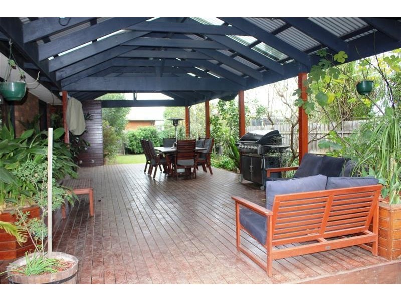 5 Tara Place, Noble Park North VIC 3174