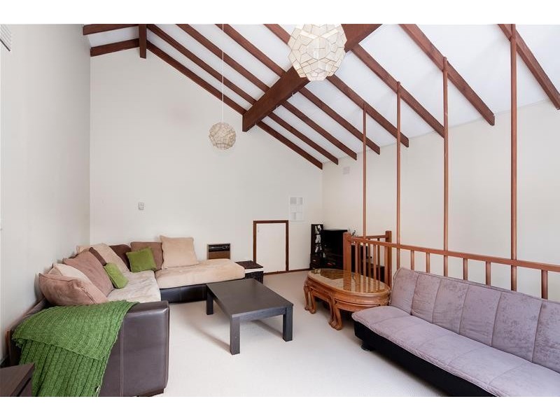 44 Meadow Wood Walk, Narre Warren VIC 3805