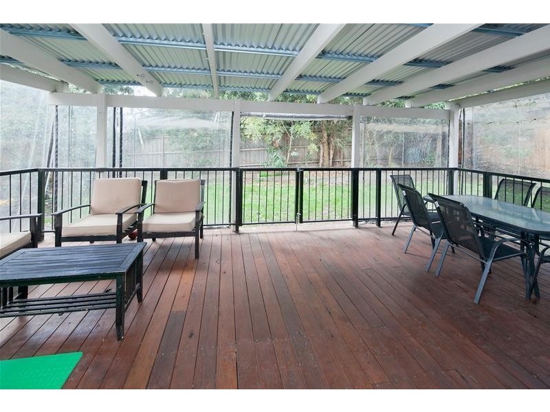 44 Meadow Wood Walk, Narre Warren VIC 3805