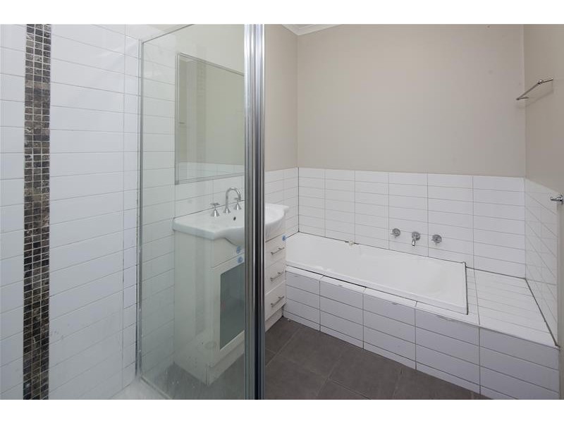 4/13 Blaby Street, Noble Park VIC 3174