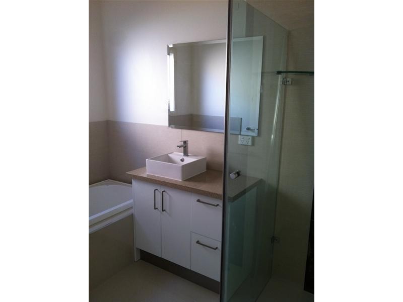 116 Clarenden Drive, Keysborough VIC 3173