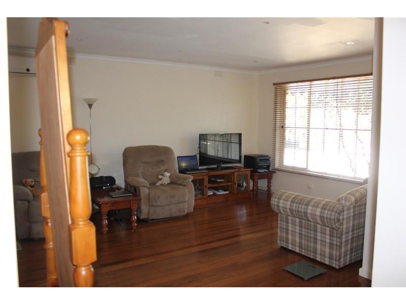 1/23 Sabine Avenue, Dandenong North VIC 3175