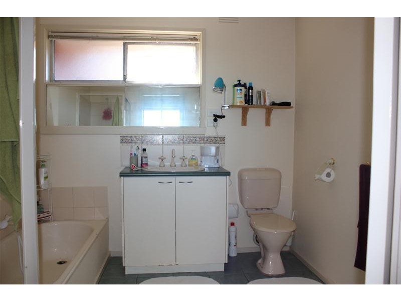 1/23 Sabine Avenue, Dandenong North VIC 3175