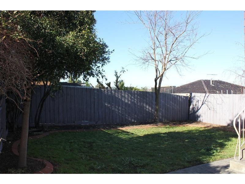 1/23 Sabine Avenue, Dandenong North VIC 3175