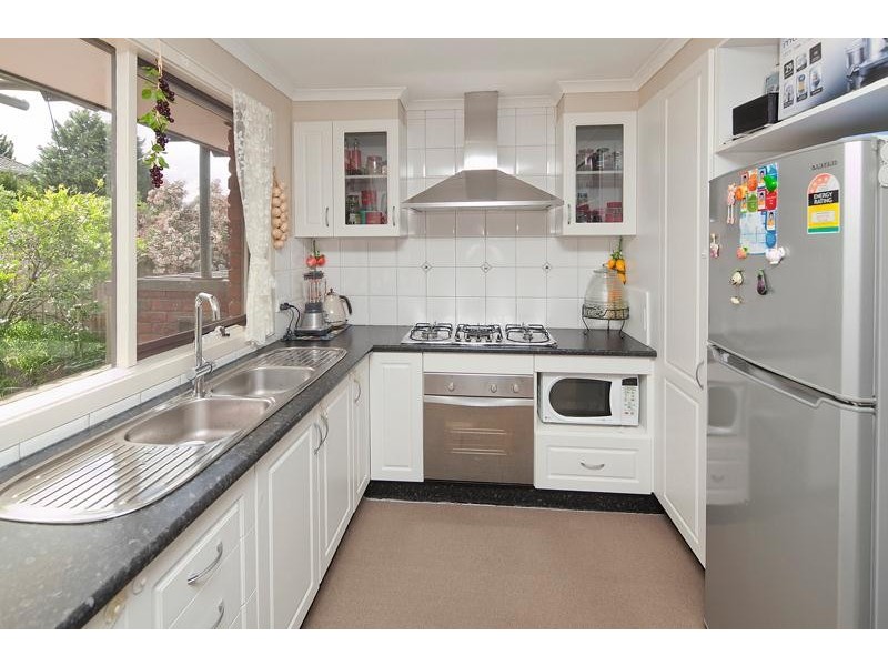 8 Pejaro Place, Endeavour Hills VIC 3802