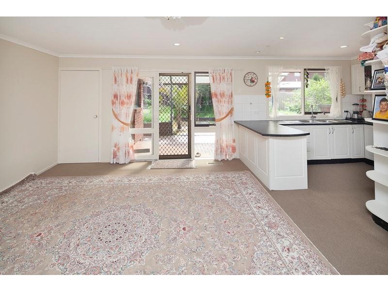 8 Pejaro Place, Endeavour Hills VIC 3802