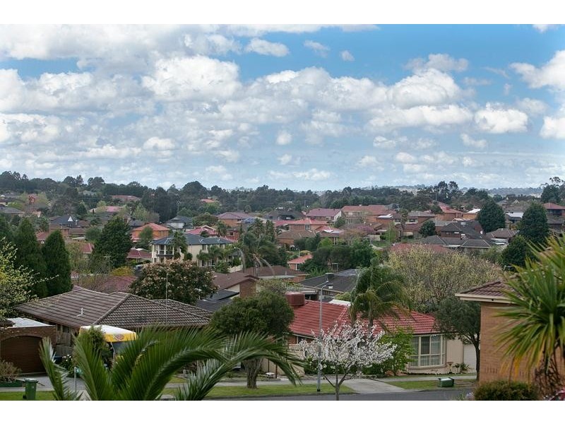 8 Pejaro Place, Endeavour Hills VIC 3802