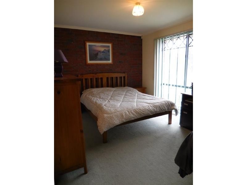 20 Edward Freeth Drive, Endeavour Hills VIC 3802